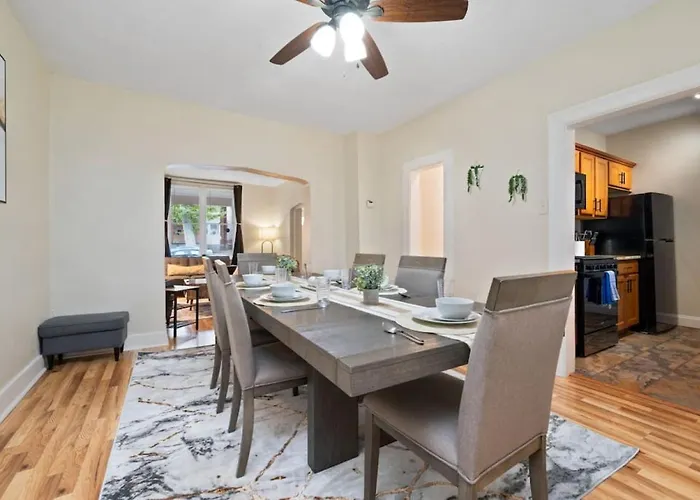 3 Story With 11 Beds, Super Close To Pitt And Cmu Holiday home Pittsburgh