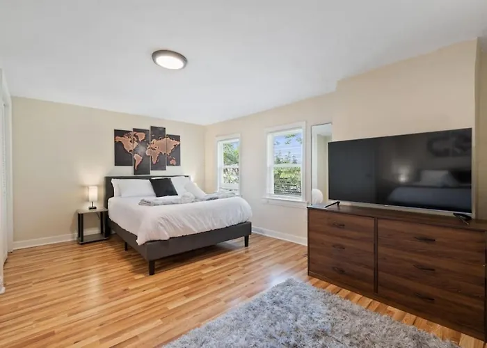 3 Story With 11 Beds, Super Close To Pitt And Cmu Holiday home *
