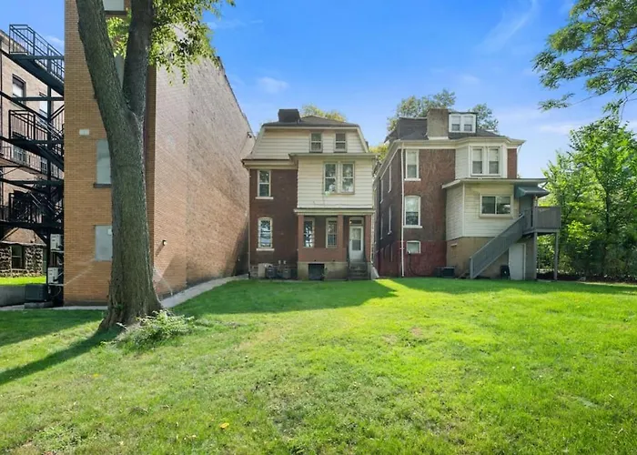 3 Story With 11 Beds, Super Close To Pitt And Cmu Holiday home Pittsburgh